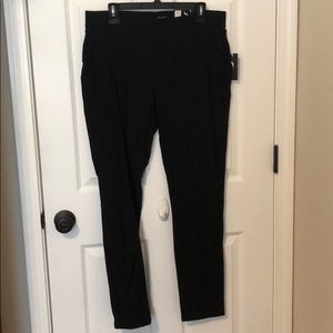 Simply Vera skinny mid rise black pull on pants